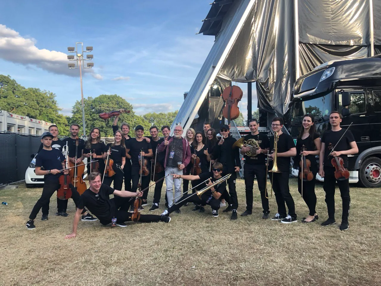 Tatev Muradyan performing with the orchestra during Foreigner's 2019 tour in Germany.